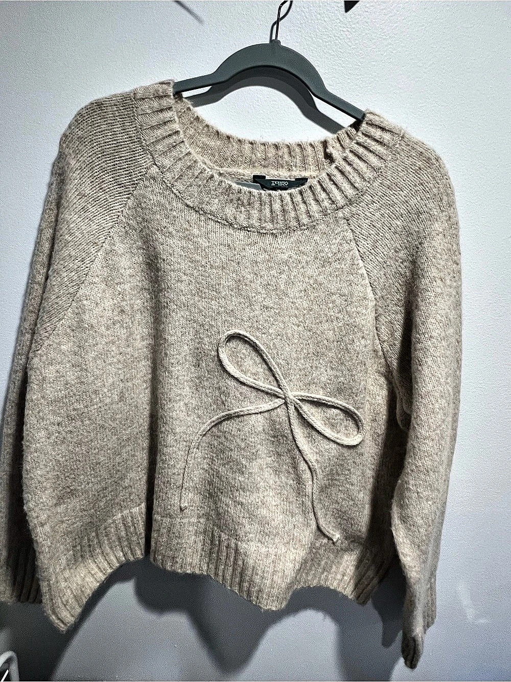 Terra & Sky Women's Tie Front Sweater in Beige Like New